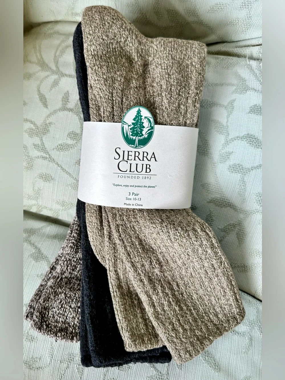 Mens Brand New Sierra Club Crew Socks